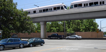 Photosimulations of proposed Capitol Expressway LRT at Highland Drive (thumbnail image - click for enlargements)